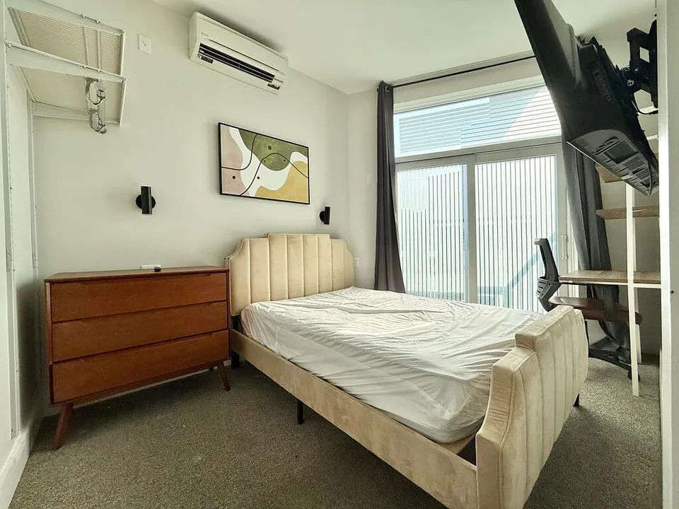 763 Park Ave #2A-243