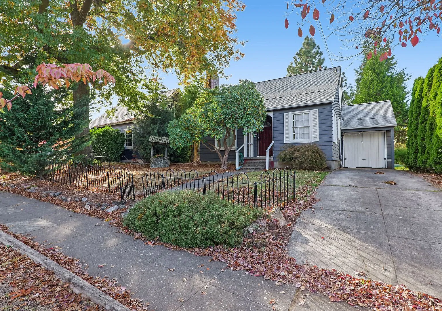 Charming 4 Bed/2Bath Home In N Portland — Photo 1