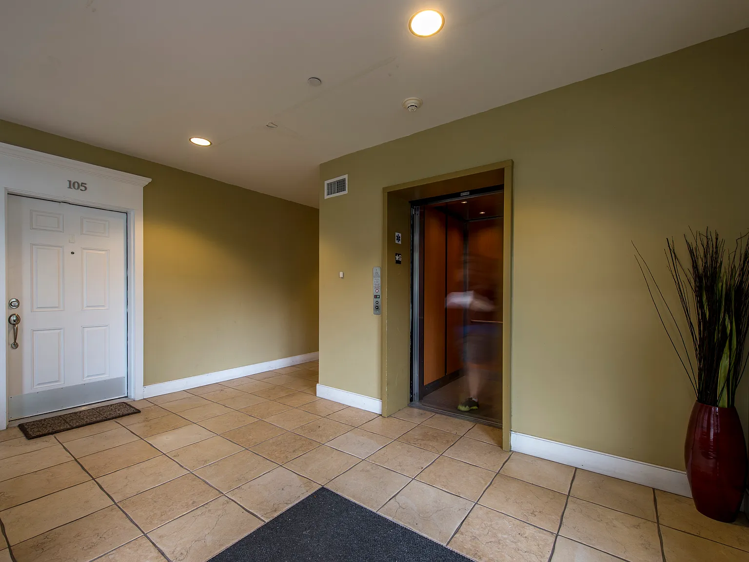 Charles Passage — Photo 4