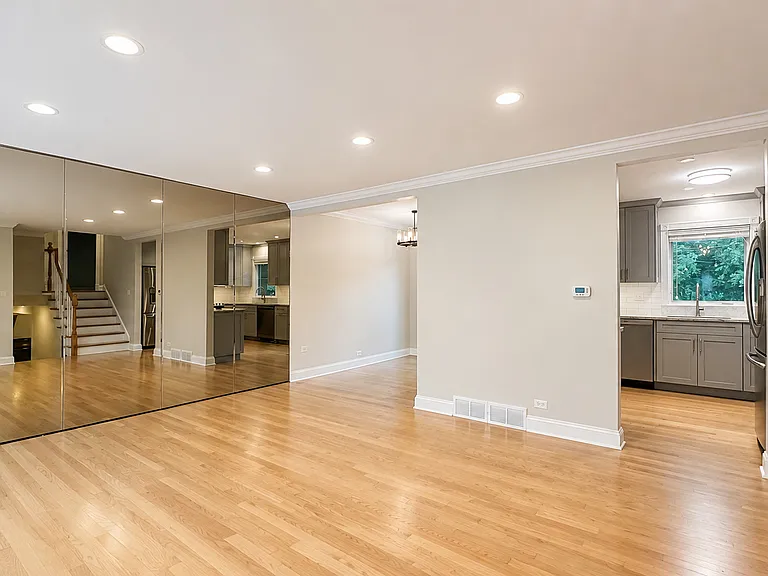 602 S Carol Ln — Photo 7