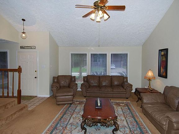 5th image of 19711 Faye Oaks Ct