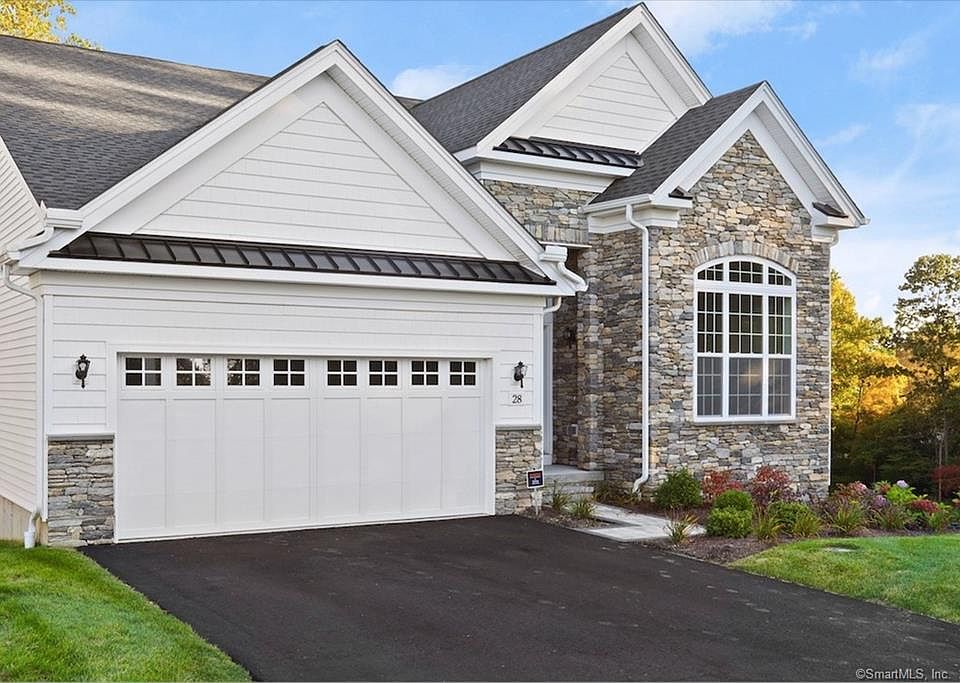 28 Enclave Cir 28, Newtown, CT 06470 Zillow