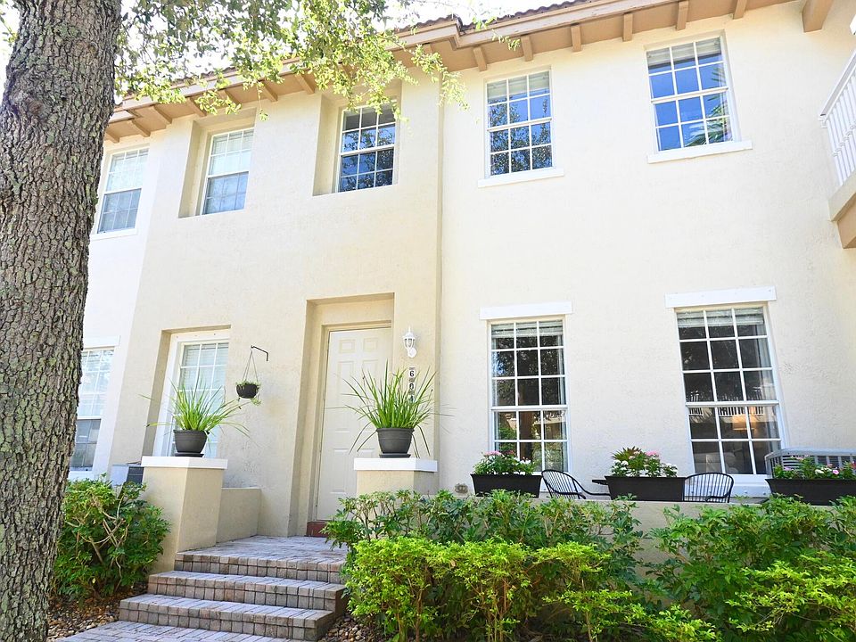 2nd image of 604 NW 24th Avenue