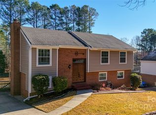 15625 Fairfield Dr, Matthews, NC 28104
