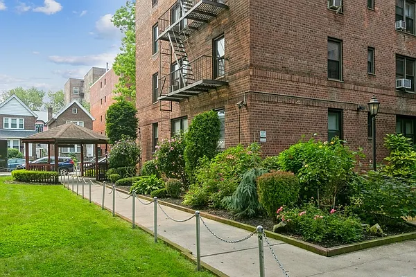 Sold by Jabour Realty Company | media 10