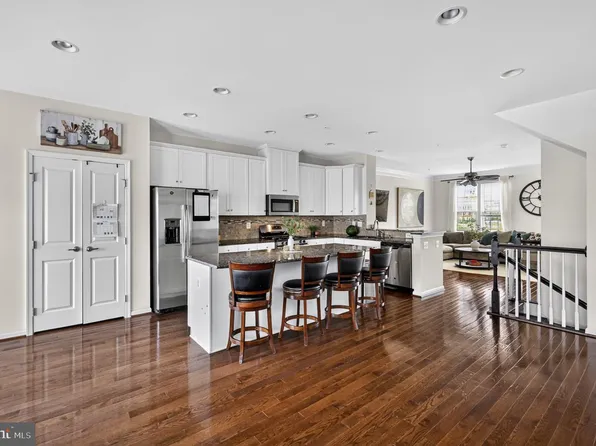 6357 Walcott Ln, Frederick, MD 21703