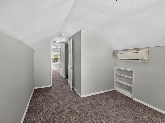 3rd image of 306 W 51st St