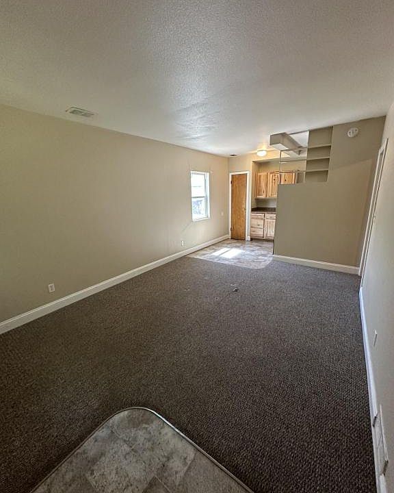 1st image of 920 N 31st St
