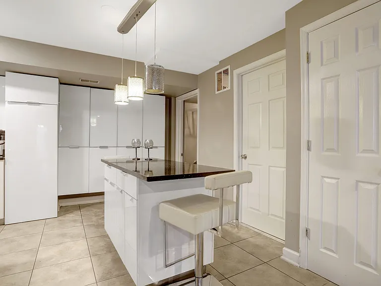 4900 Sunset Ln — Photo 67