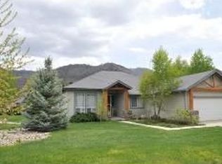 136 Saint Andrews Cir, Durango, CO 81301