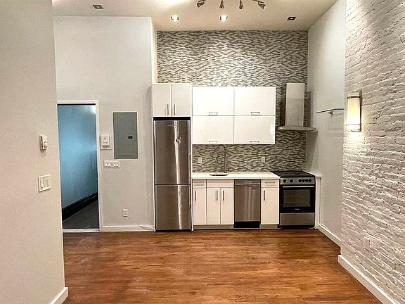 2nd image of 64 E 34th St APT 5B