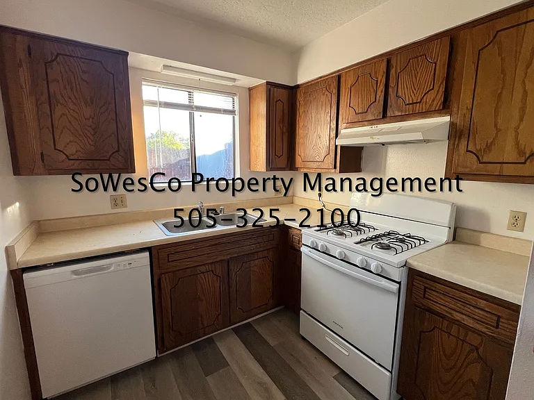 826 N Vine Ave #C — Photo 6