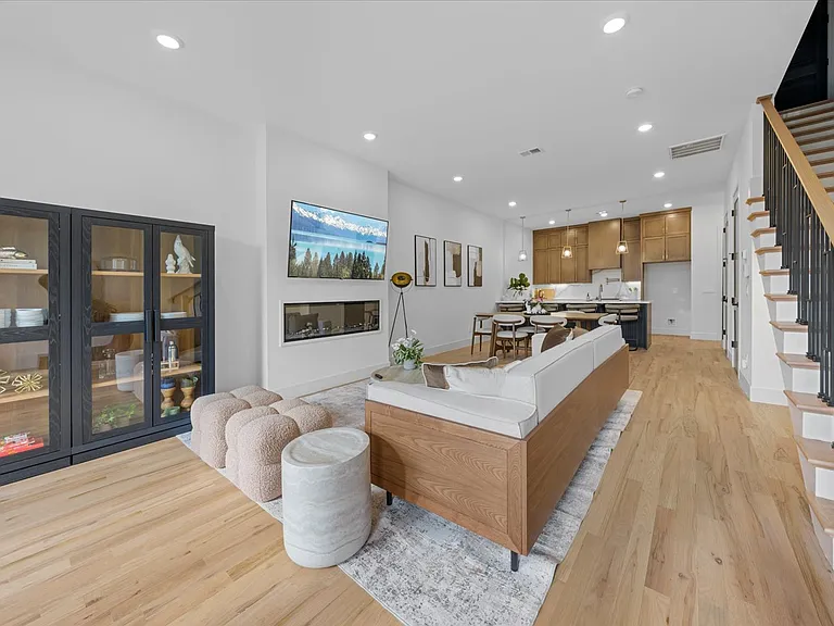 1103 Forest Ave #D — Photo 31