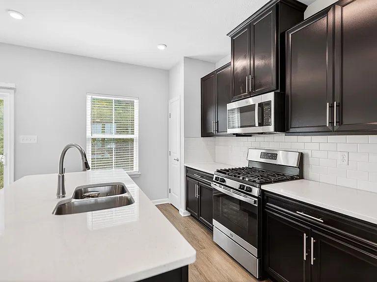 526 Dogwood Ln — Photo 14