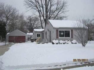 5226 Walker St, Wayne, MI 48184