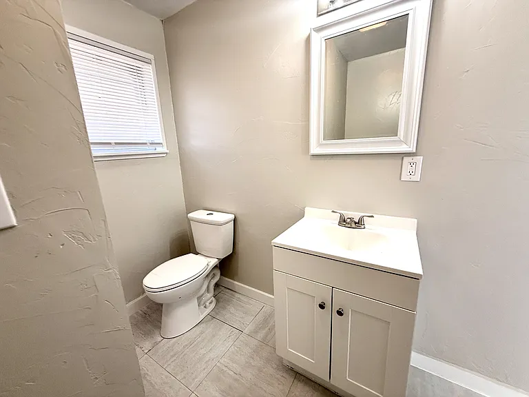 409 B St NW — Photo 27