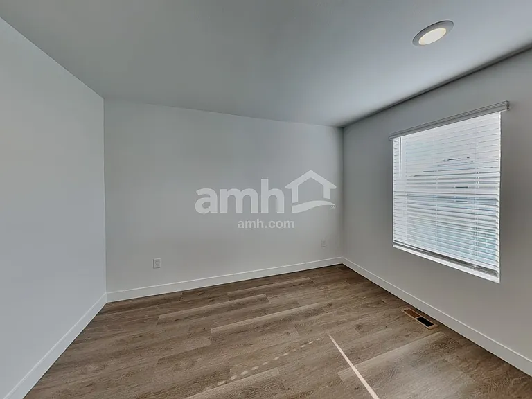 4816 85th Dr NE — Photo 19