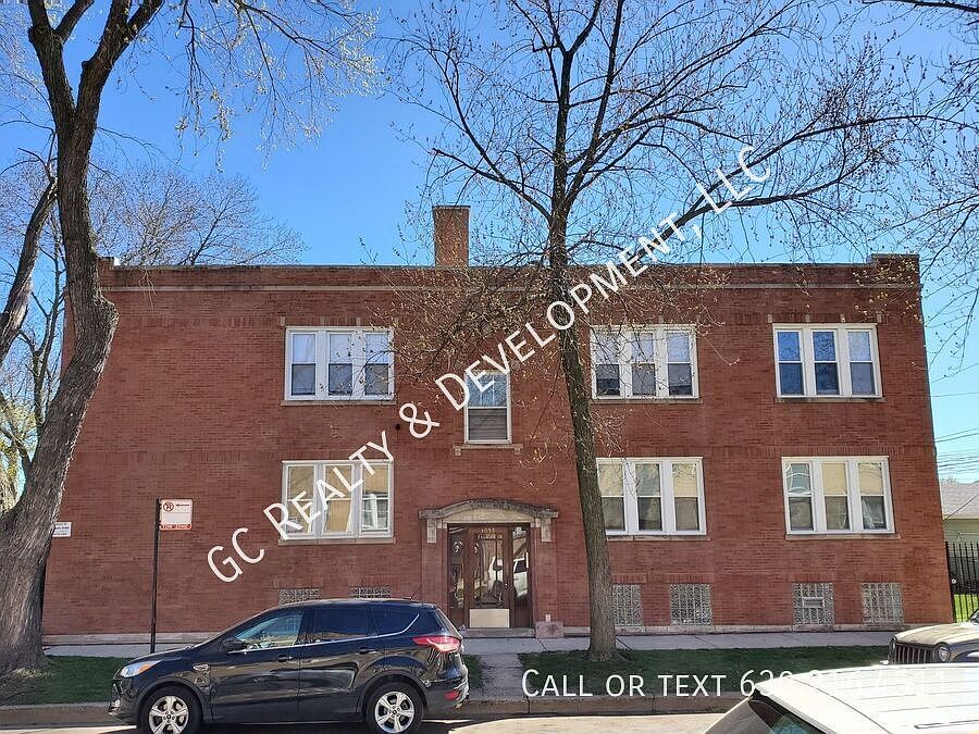 1st image of 3055 N Lockwood Ave #2S