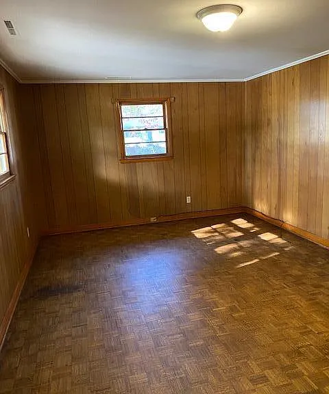126 Gayle St — Photo 12