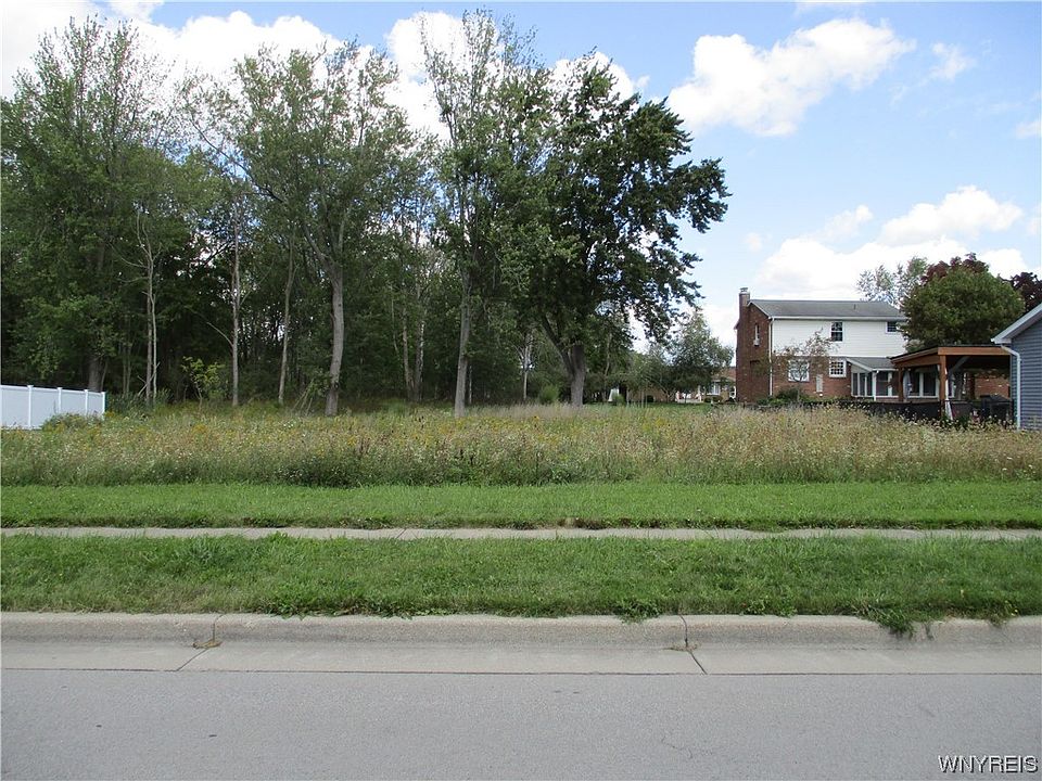 1st image of 112 Norwood Dr #94