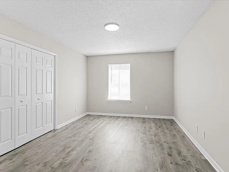 The Reserve at Christopher Street (Phase 1) — Photo 4