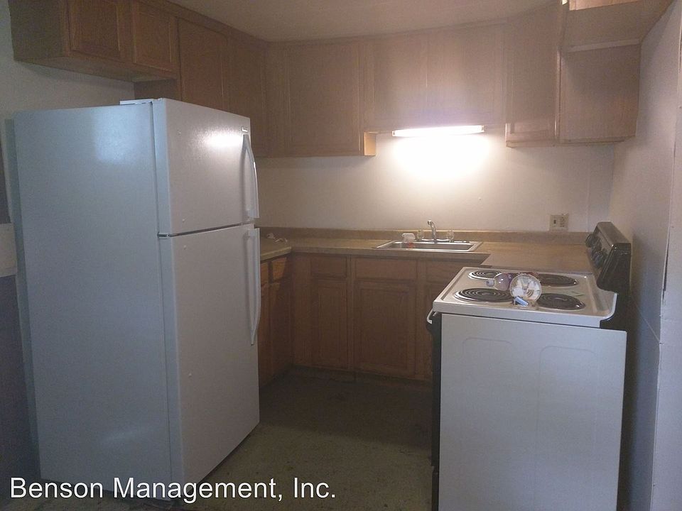 2nd image of 1532 Liberty St
