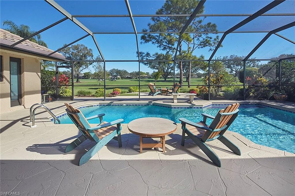 208 Silverado DR