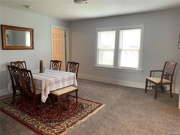 4th image of 716 West Ave