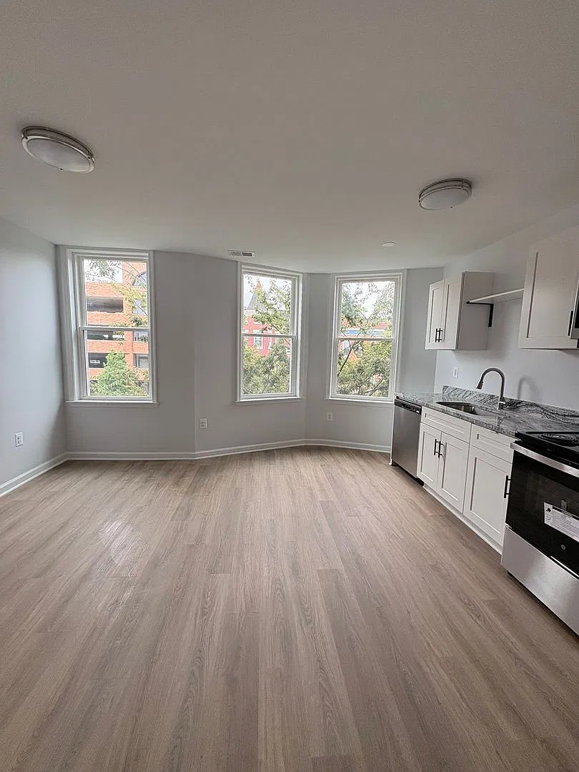 2633 N Charles Street — Photo 2