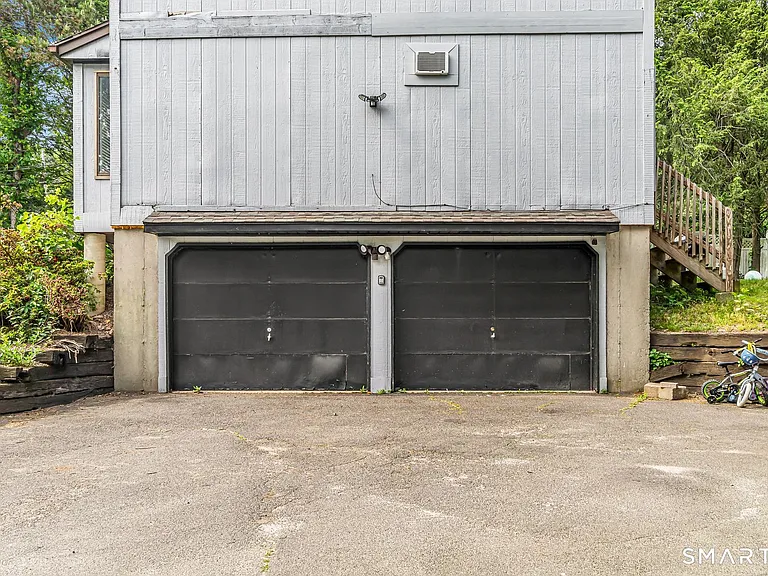188 Moreland Ave — Photo 11