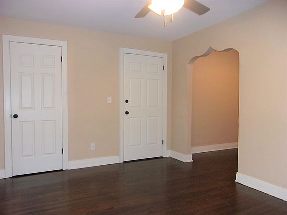 2nd image of 1712 N Indiana Ave APT 5