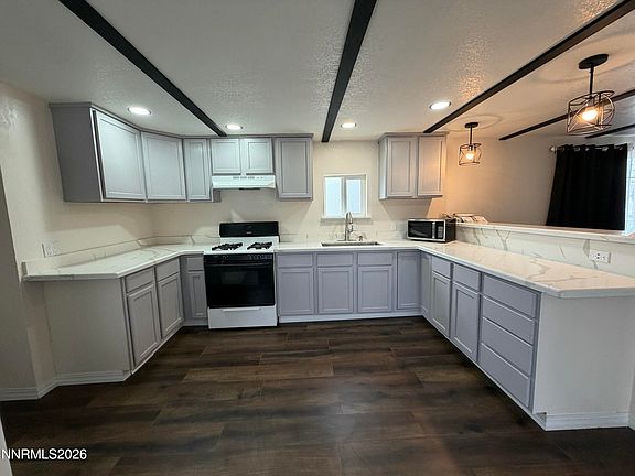 4th image of 4140 Golden Circle Dr
