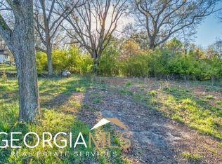 1086 Dee Kennedy Rd, Auburn, GA 30011