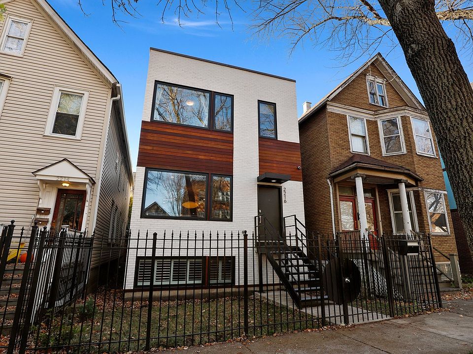 1st image of 2216 N Maplewood Ave