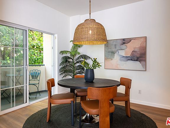 3rd image of 4915 Coldwater Canyon Ave APT 4
