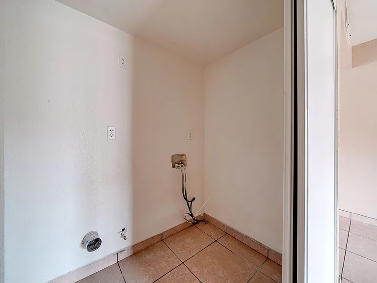 3840 N 43rd Ave #2 — Photo 12