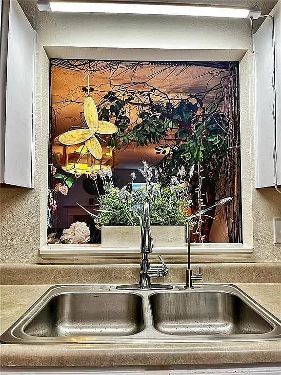 4 bed, 1616 sqft, $2,150 — Photo 2