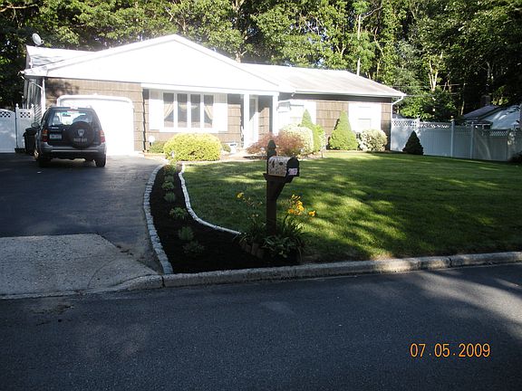 2nd image of 27 Winfield Davis Dr