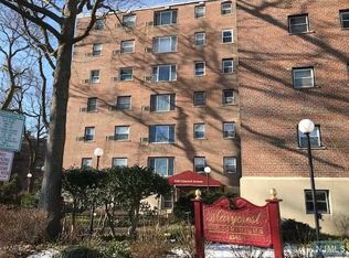 2345 Linwood Ave APT 2E, Fort Lee, NJ 07024