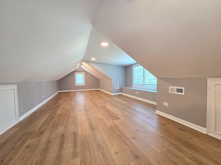 3823 E Wonder Lake Rd — Photo 24
