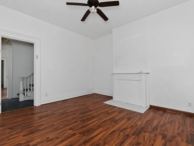 1225 Scott St — Photo 2