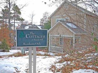 35 Brook Hill Cottages Gln, Glen Arbor, MI 49636