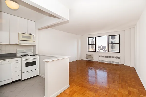 Rented by Oxford Property Group | media 11