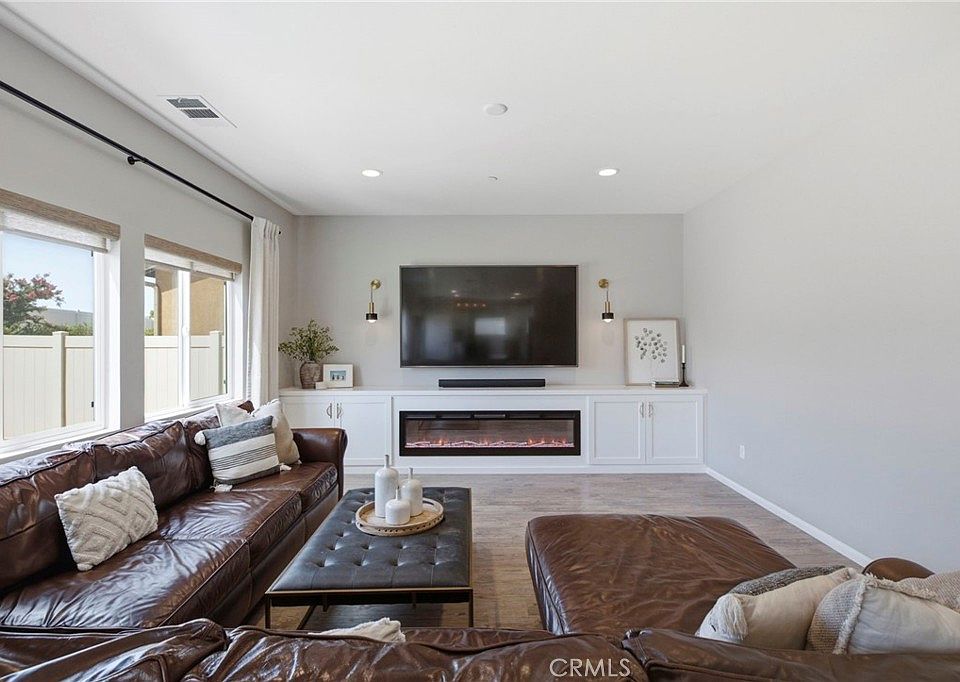 1st image of 32593 Cumulus Ln