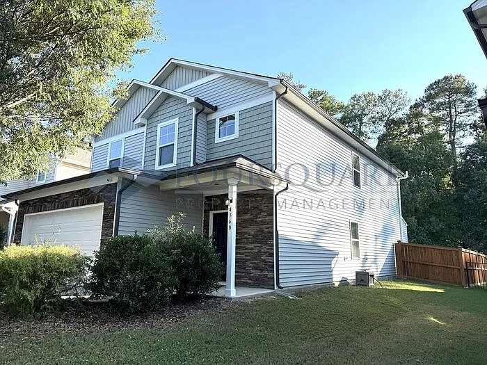 4 bed, 3.0 bath, 2400 sqft, $2,397 — Photo 3