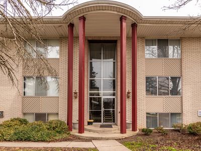 33234 Kingslane Ct APT 12, Farmington, MI, 48336