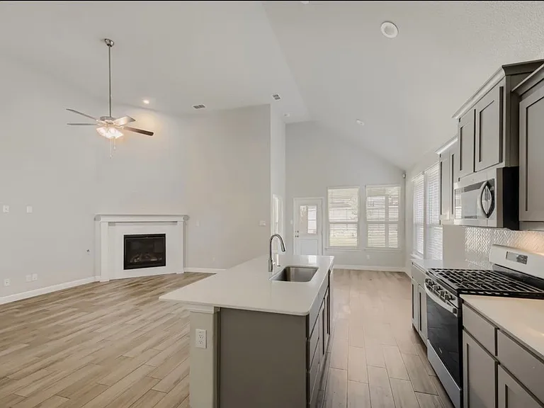 2632 Jordan Dwyer Way — Photo 7
