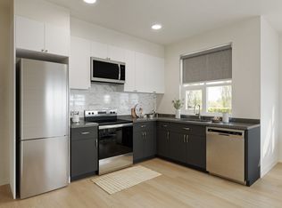 285 Dougall, Kelowna, BC V1X 3K6