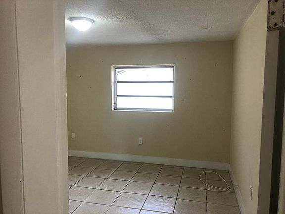 5th image of 34-1225 W 30th St #34