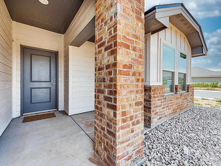 8206 E County Road 111 — Photo 25